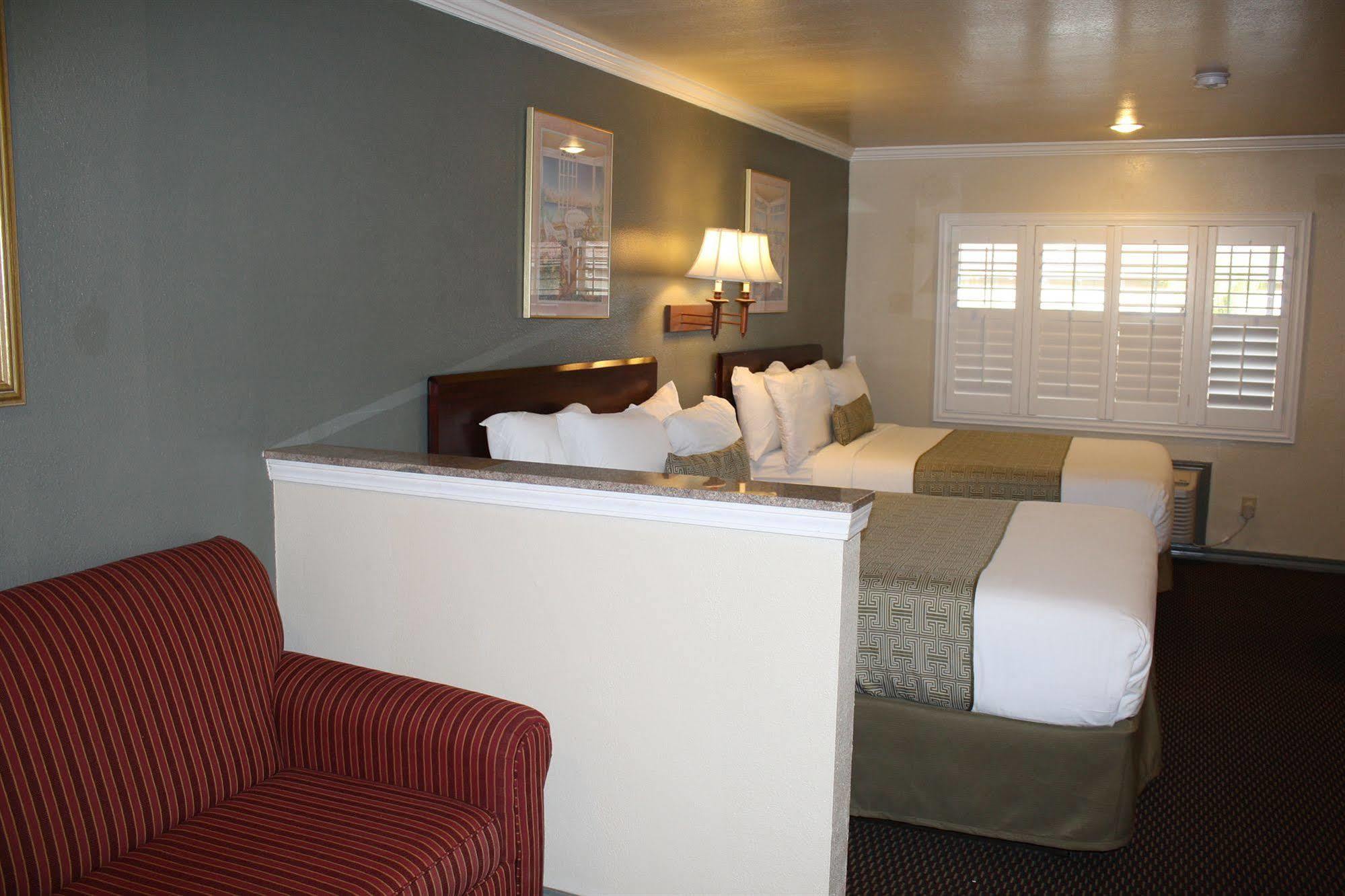 El Castell Motel 2*